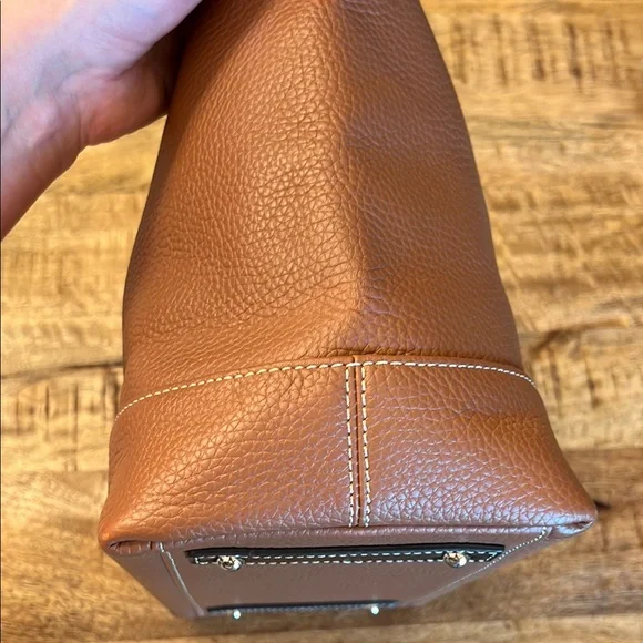 Dooney & Bourke 🦆 Elegant Brown Pebbled  Leather Shoulder Bag EUC - Picture 10 of 15